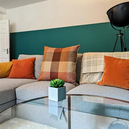 Contemporary Garden Flat In Clifton * Bristol