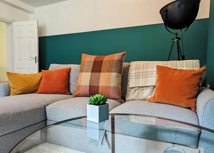 Contemporary Garden Flat In Clifton * Bristol